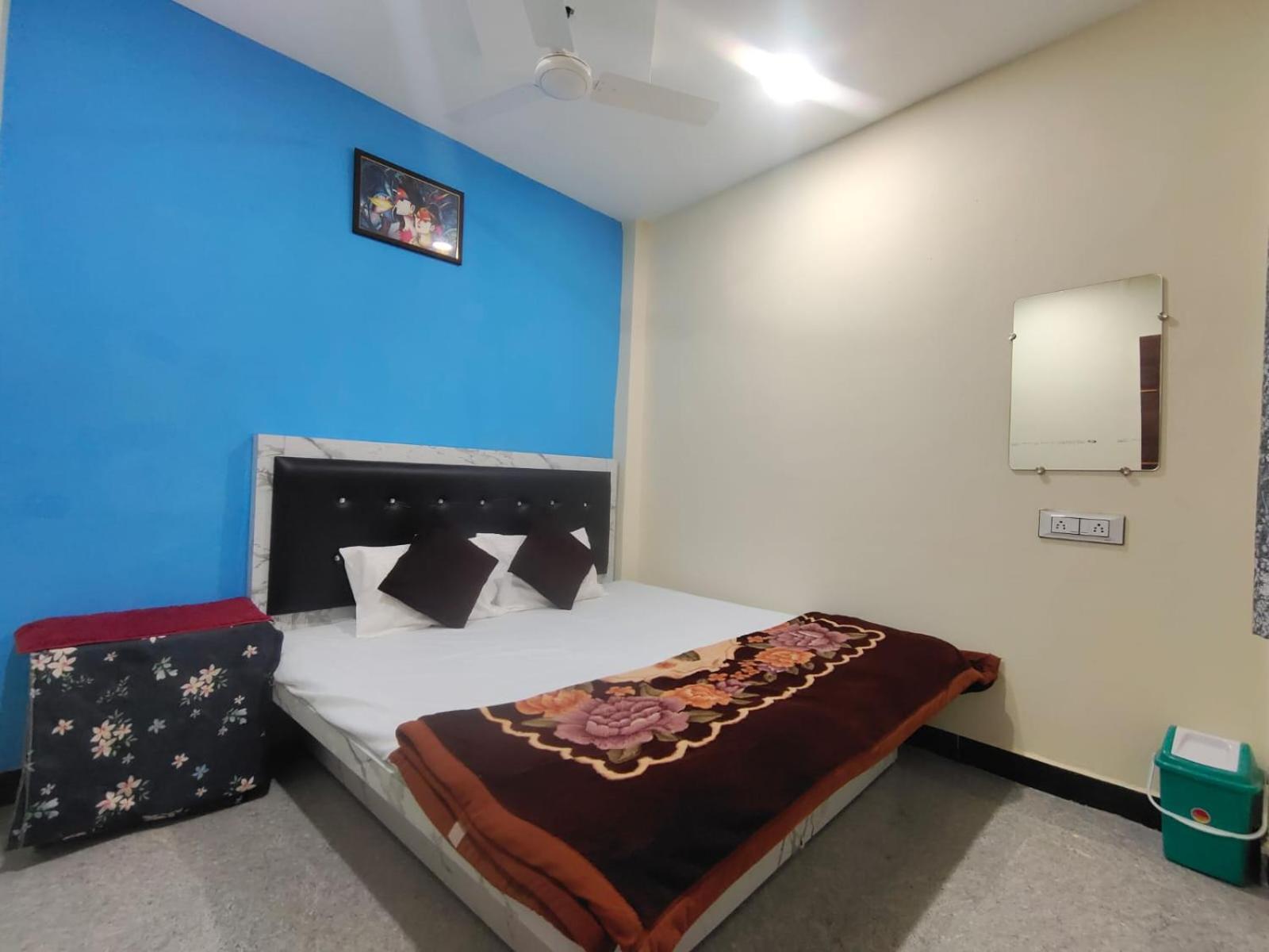 Geeta Homestay Ujjain Luaran gambar