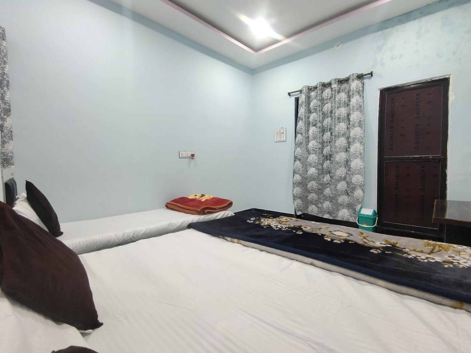 Geeta Homestay Ujjain Luaran gambar