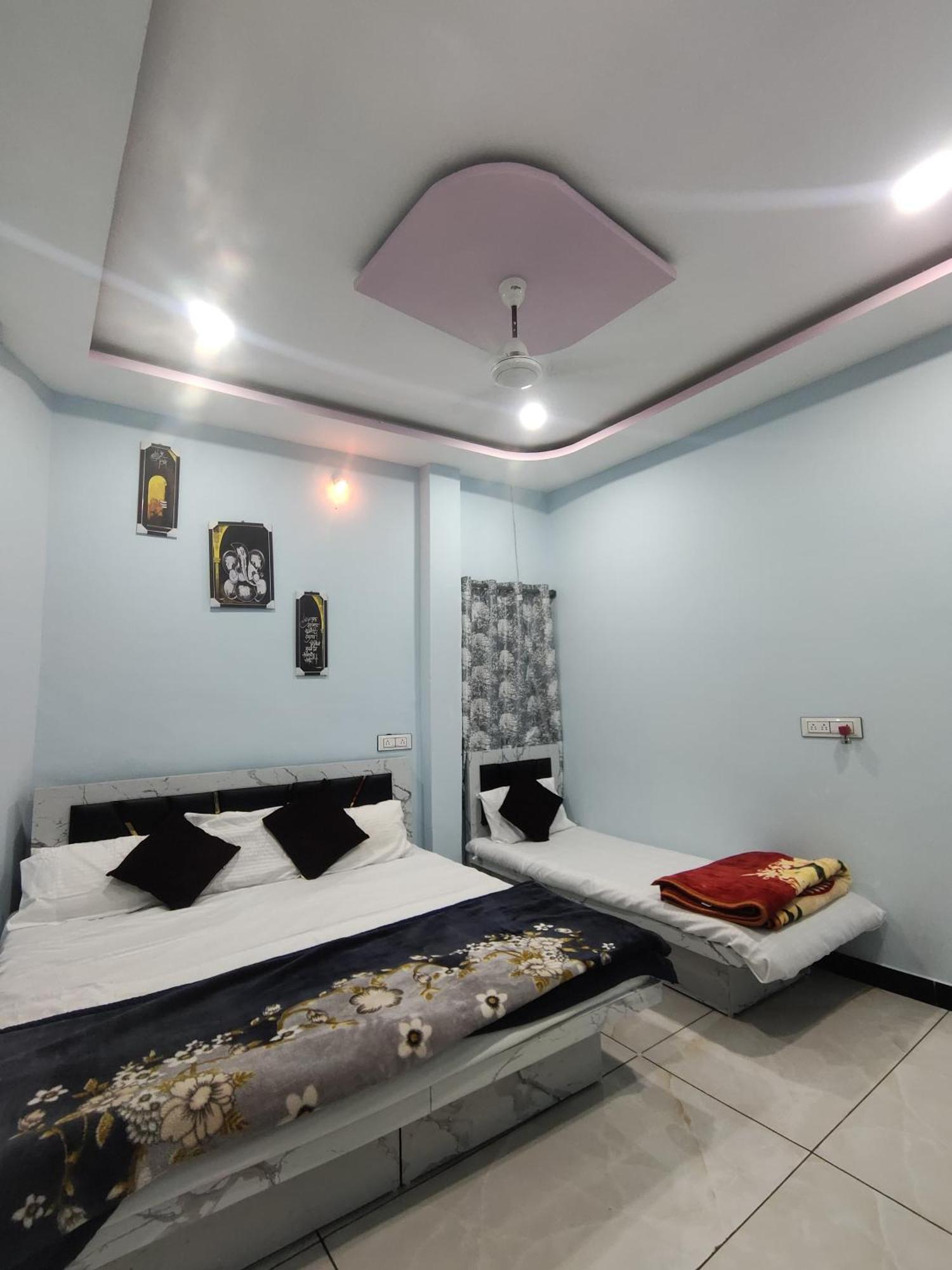 Geeta Homestay Ujjain Luaran gambar